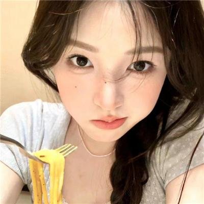 八彩林亚珍